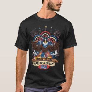 Patriotic Gridiron Bär Spiking Firework Graphic T-Shirt
