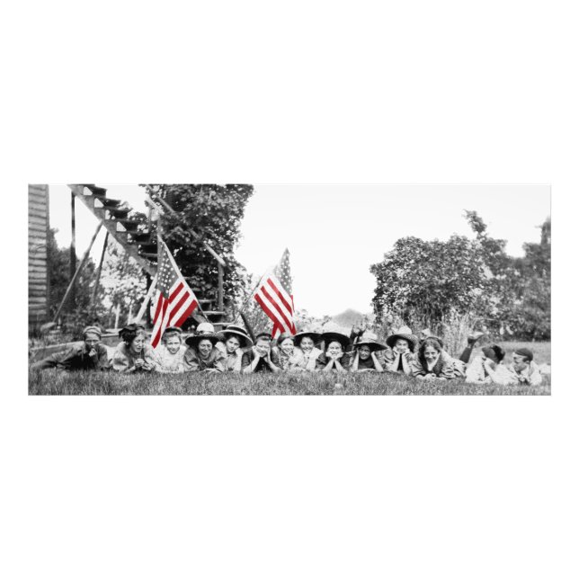 Patriotic Group Women American Flag Circa 1910 Fotodruck (Vorne)