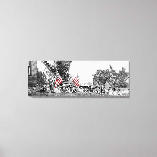 Patriotic Group Women American Flag Circa 1910 Leinwanddruck (Vorderseite)