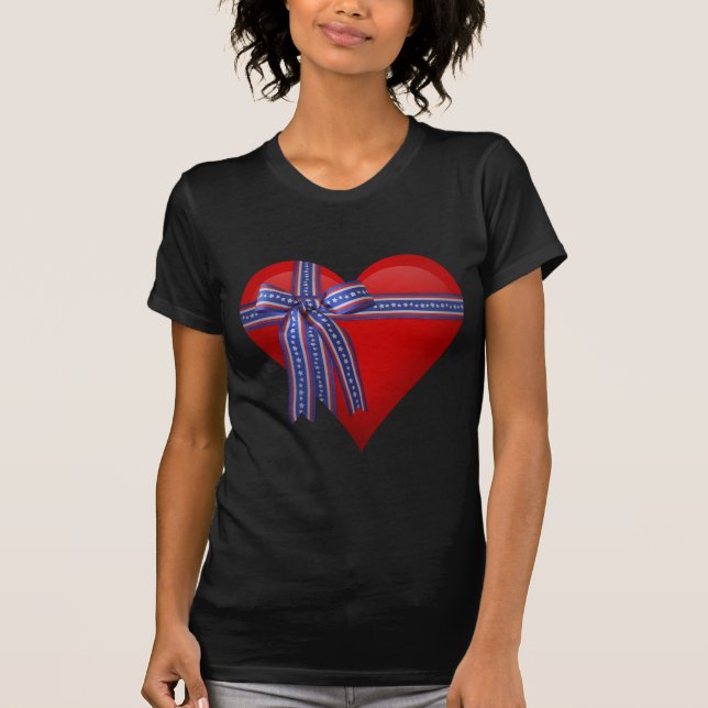Patriotic Heart Grafik T-Shirt (Vorderseite)