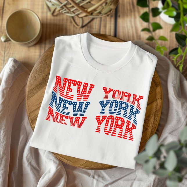 Patriotic New York Red and Blue Boho T - Shirt (Von Creator hochgeladen)