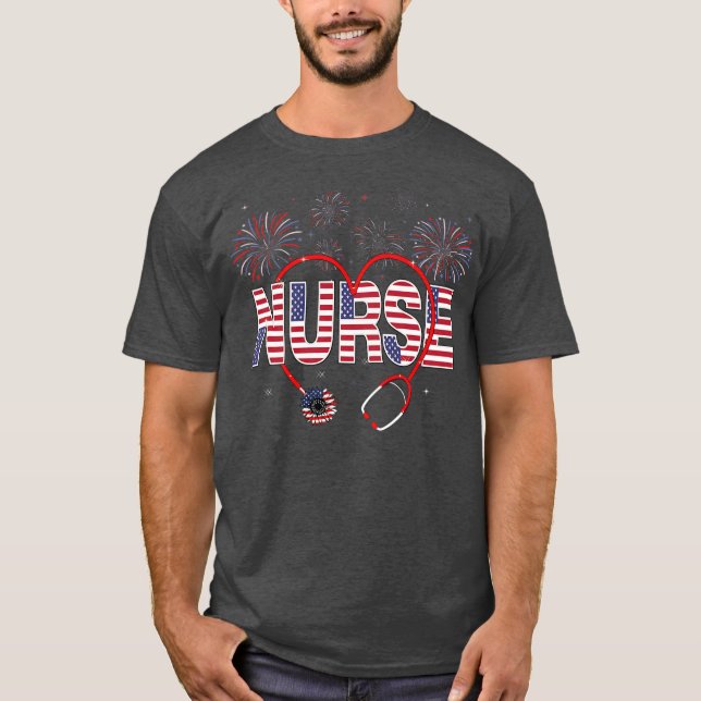Patriotic Nurse 4. Juli Amerikanische Flagge T-Shirt (Vorderseite)
