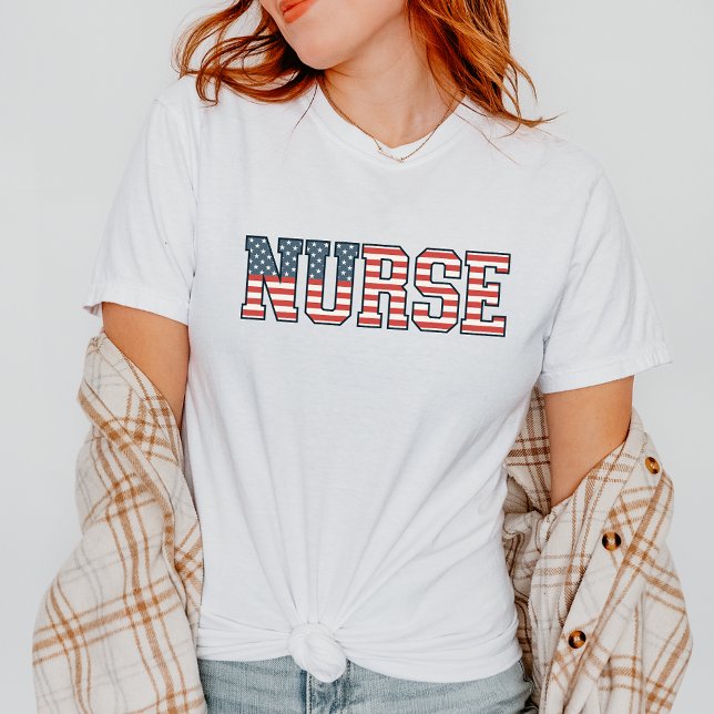 Patriotic Nurse Red White Blue Nurse US Flag Nurse T-Shirt (Von Creator hochgeladen)