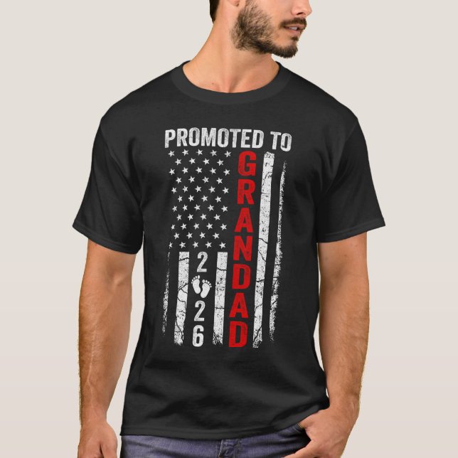 Patriotic Promoted To Grandad 2026 First Time New  T-Shirt (Vorderseite)