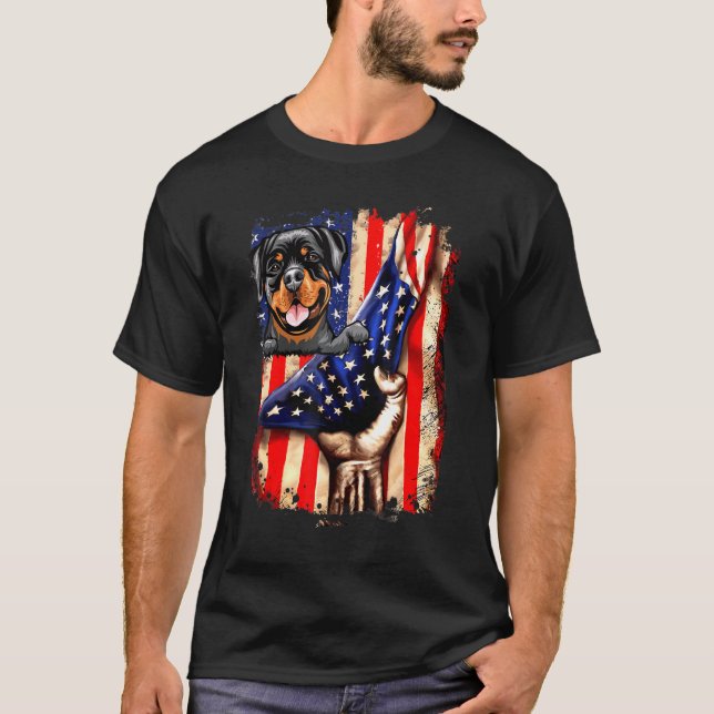 Patriotic Rottweiler American Flag Dog T-Shirt (Vorderseite)