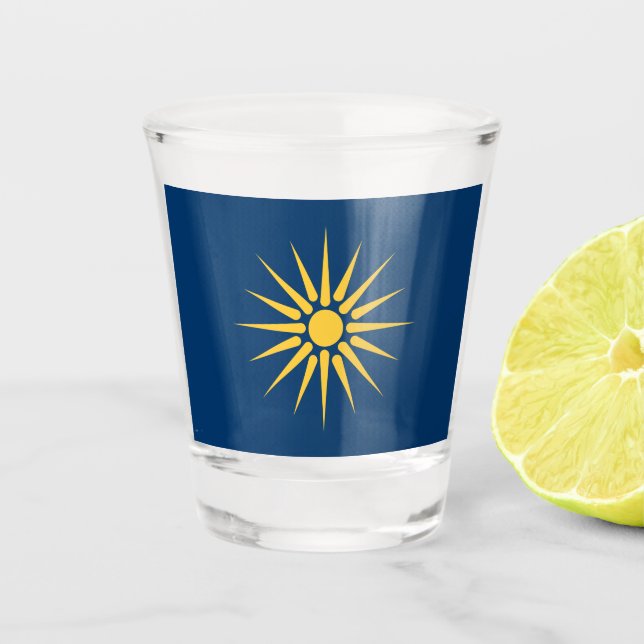 Patriotic shot glass with flag of Macedonia Schnapsglas (Vorderseite)
