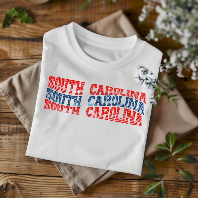 Patriotic South Carolina Red & Blue Boho T - Shirt (Von Creator hochgeladen)