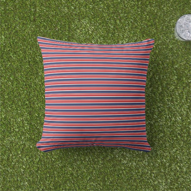 Patriotic Stripes Outdoor Pillow Kissen (Golfball-Marker)