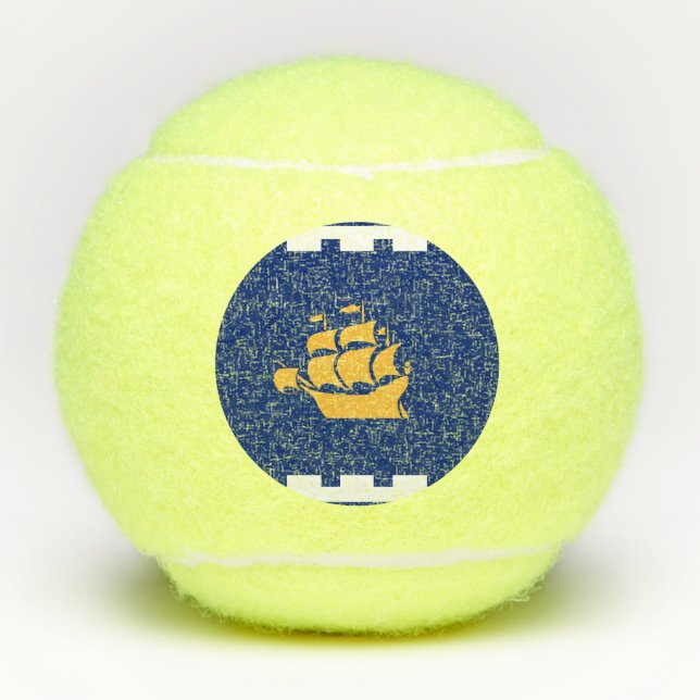 Patriotic Tennis Ball with Flag of Quebec City (Vorderseite)