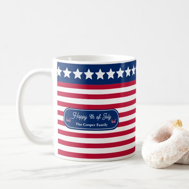 Patriotic U.S. Flag Happy 4. Juli Familienname Kaffeetasse (Mit Donut)