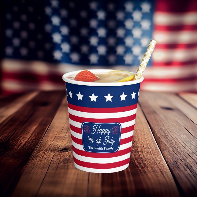 Patriotic U.S. Flag Happy 4. Juli Familienname Pappbecher (Patriotic U.S. Flag "Happy 4th of July" Family Name Paper Cups)