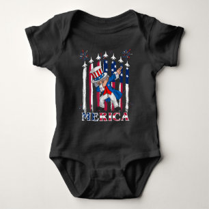 Patriotic Uncle Sam Dabbing 4. Juli Baby Strampler