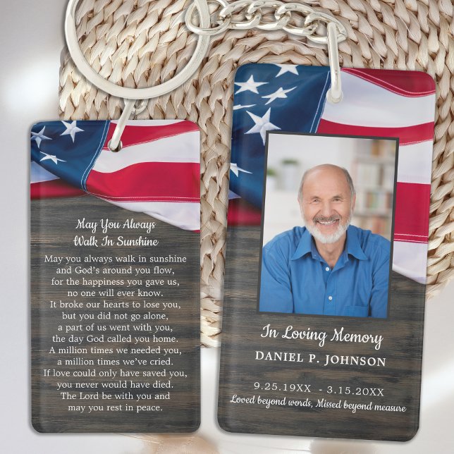Patriotic USA Flag Memorial Funerary Prayer Card Schlüsselanhänger (Von Creator hochgeladen)