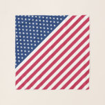 Patriotic USA Flag Red Blue White Stars Streifen Schal<br><div class="desc">Die allamerikanische, US Flagge, Old Glory, Star-Spangled Banner, US-Flagge, einzigartige coole leichte delikate und liebevolle Chiffongewebe nach Maß bedruckte Tuch, um Ihren Stolz, Patriotismus, Liebe zu zeigen. Der Schal ist individuell bedruckt, handgeschnitten und mit einem beruflichen Baby-Hem von erfahrenen Näherinnen schön fertig gestellt - das perfekte Akzent, das man im...</div>