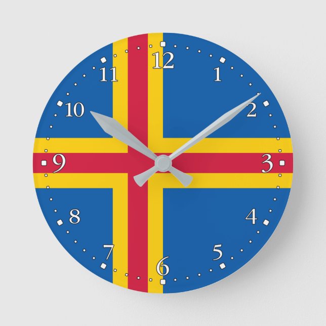 Patriotische Åland-Inseln-Flagge Runde Wanduhr (Vorderseite)