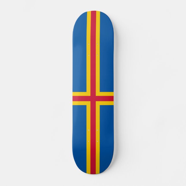 Patriotische Åland-Inseln-Flagge Skateboard (Vorderseite)