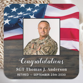 Patriotische amerikanische Flagge Militärruhestand Quadratischer Aufkleber