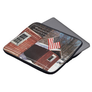 Patriotische Erinnerungen unter der Stallflagge Laptopschutzhülle