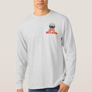 Patriotische Flagge und Wappen Nordmakedoniens T-Shirt