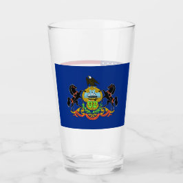 Patriotische Glastasse mit der Flagge von Pennsylv Glas