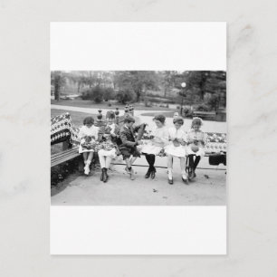 Patriotische Knitting-Biene, Anfang des 19. Jahrhu Postkarte