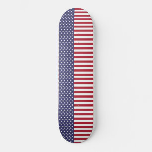 Patriotische Rot-Weiß-Blau-Sterne-und-Streifen-Fla Skateboard