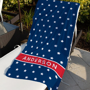 Patriotische Sterne und Streifen Monogramm Name Strandtuch