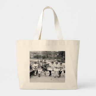 Patriotische strickende Biene, frühe 1900s Jumbo Stoffbeutel