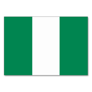 Patriotische Tischkarte mit Flagge Nigerias Tischnummer
