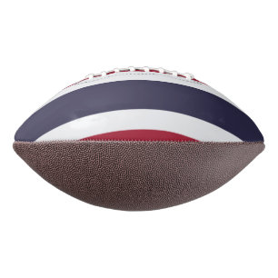Patriotischer American Football mit der Flagge Tha