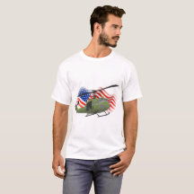 Patriotischer MilitärHuey Hubschrauber-T - Shirt