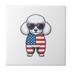 Patriotischer Pudel mit Sonnenbrille Vektordesign_ Fliese