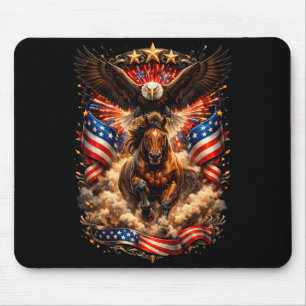 Patriotischer Weißkopfseeadler auf einem Pferd mit Mousepad