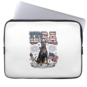Patriotisches Doberman USA Vintage Gravur Shirt De Laptopschutzhülle