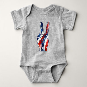 Patriotisches Friedenszeichen Hand Wavy US-Flaggen Baby Strampler