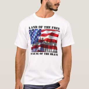 Patriotisches Land des Freien wegen der Tapferkeit T-Shirt