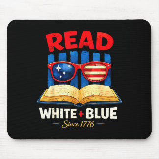 Patriotisches lesendes Mädchen Teenager liest weiß Mousepad