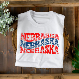 Patriotisches Nebraska-Rot und Blau Boho-T-Shirt T-Shirt