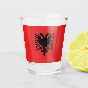 Patriotisches Schießglas mit der Flagge Albaniens Schnapsglas