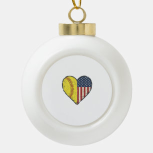 Patriotisches Softball-Herz Vintage-Vektordesign_1 Keramik Kugel-Ornament