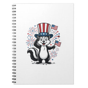 Patriotisches Stinktier Vintage Feuerwerk Grafik-S Notizblock