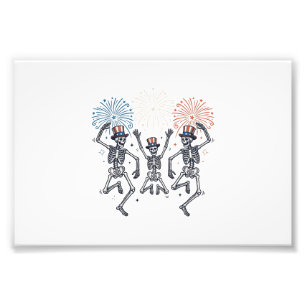 Patriotisches Tanzendes Skelett Feuerwerk Vintage- Fotodruck