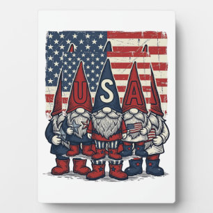 Patriotisches USA-Gnom-Trio Vintage-Vektordesign_1 Fotoplatte