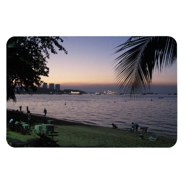 Pattaya Beach Sunset ... Chonburi, Thailand Magnet (Horizontal)