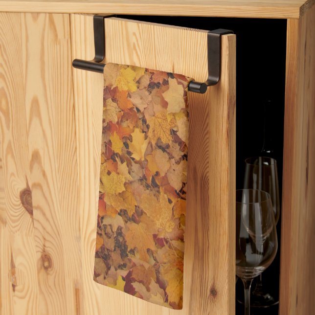 PATTERN DER SPEICHERUNG DER AUTUMNSTÜCKE GESCHIRRTUCH (Drittel gefaltet)