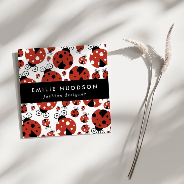 Pattern of Ladybugs, Cute Ladybugs, Red Ladybugs Quadratische Visitenkarte (Von Creator hochgeladen)