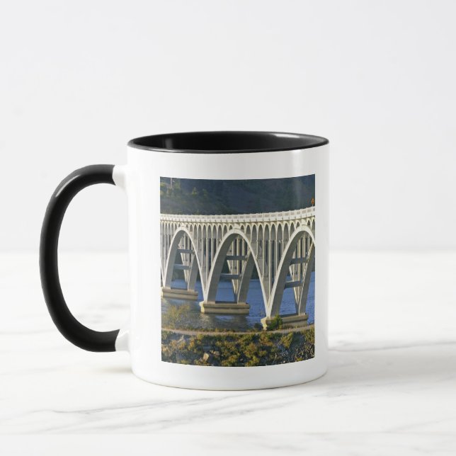 Patterson Memorial Bridge Autobahn 101 Tasse (Links)