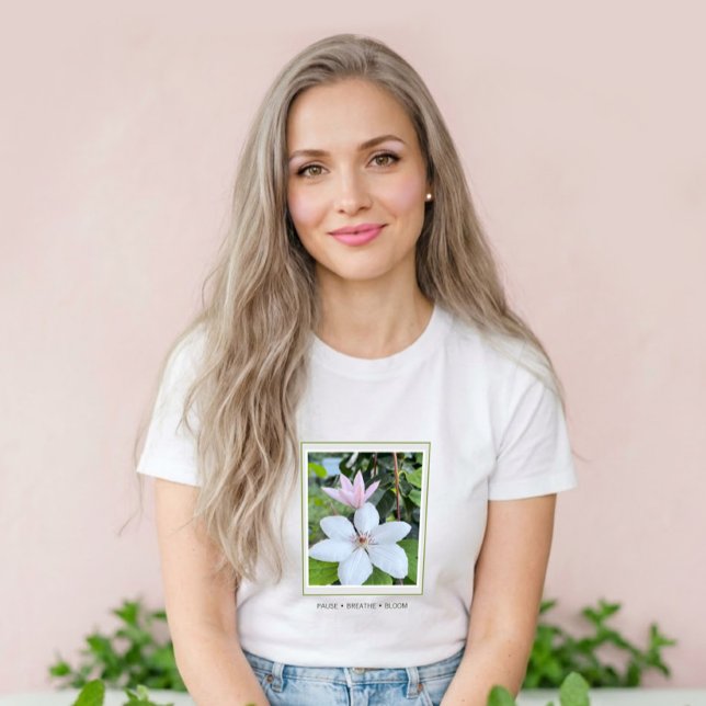 Pause Breathe Bloom Florales T-Shirt  (Von Creator hochgeladen)