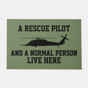 Pave Hawk Pilot und normale Person Fußmatte