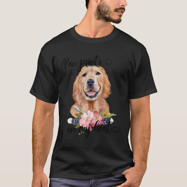 Paw Prints on my Heart Dog Lover gibt Golden Retr T-Shirt (Vorderseite)